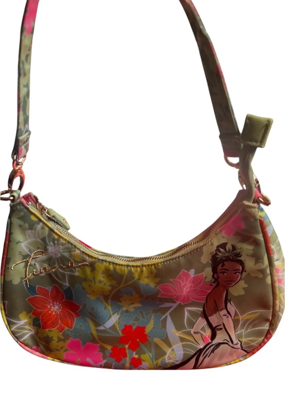 Disney type shoulder